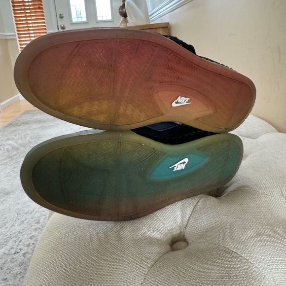 RARE Nike Flytop SF 2012 Rainbow Men’s 9.5 - Picture 14 of 14